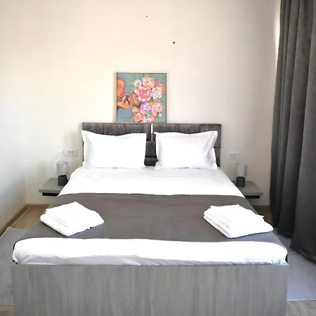 La Cantonament Guest house